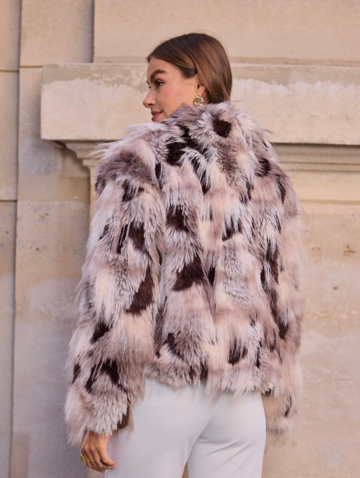 Women’s Faux Fur Jacket in Cream – Warm Winter Coat with Textured Pattern 8812