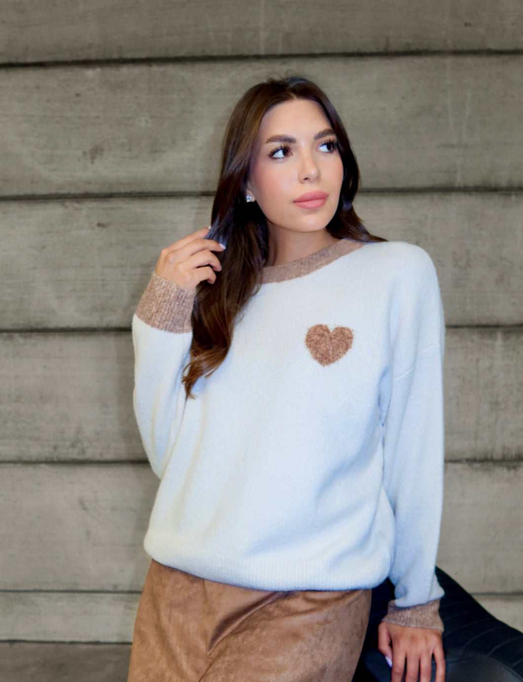 Women’s Cream Sweater with Camel Heart Patch – Soft Knit Pullover 25WPL020