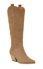 The Western Chic Boots – Timeless, Textured, and Effortlessly Cool