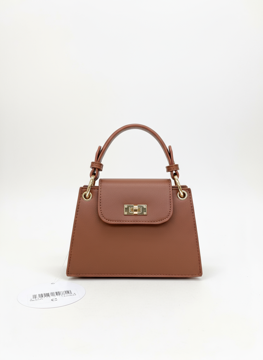 Petite Luxe Mini Bag – Small in Size, Big on Style